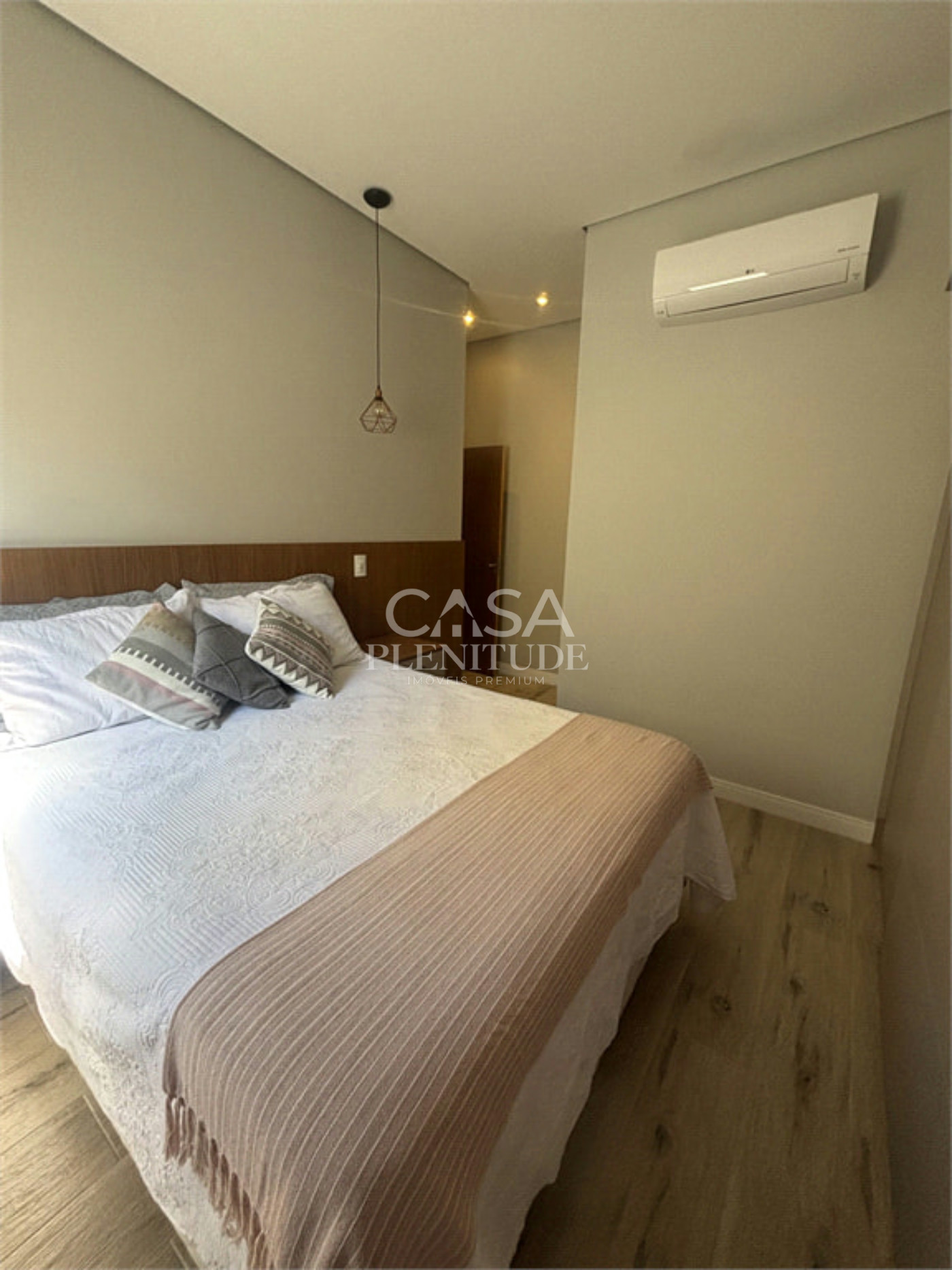 Casa em condomínio à venda com 3 suítes em Cajuru do Sul, Sorocaba, SP