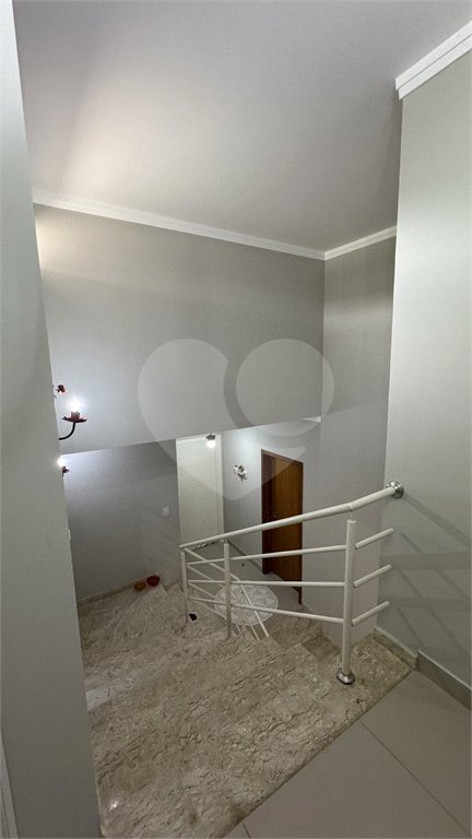 Casa à venda com 3 suítes no condomínio Residencial Delle Stelle, Louveira - SP
