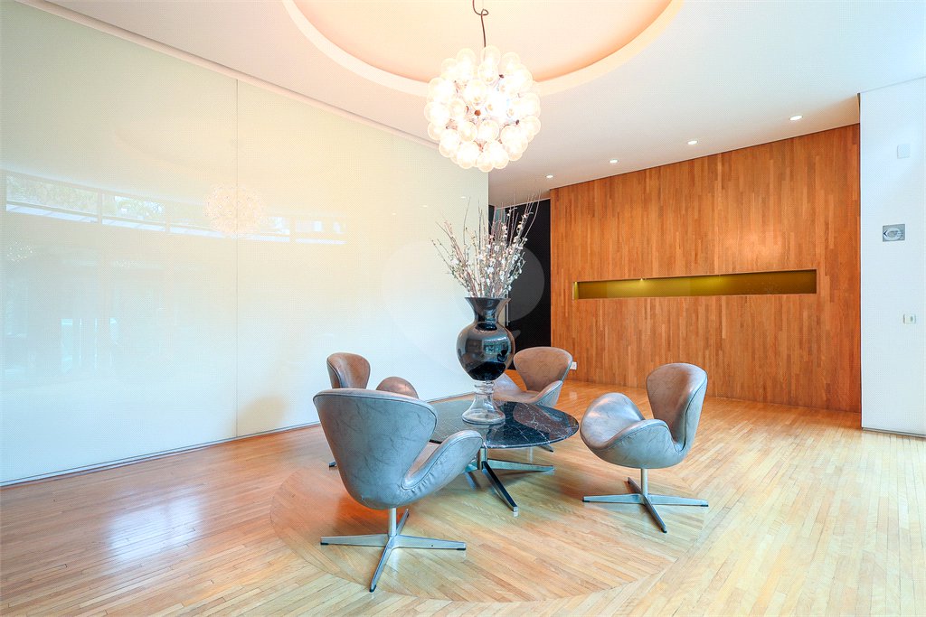 Apartamento à venda com 4 suítes,  em Jardim Paulistano, São Paulo, SP