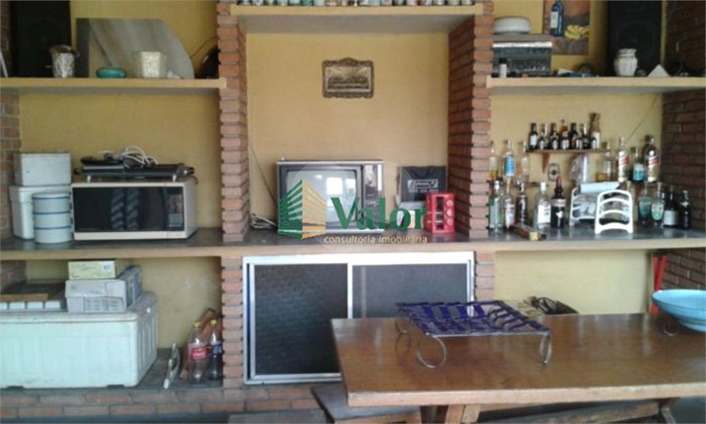 Casa com 4 dormitórios