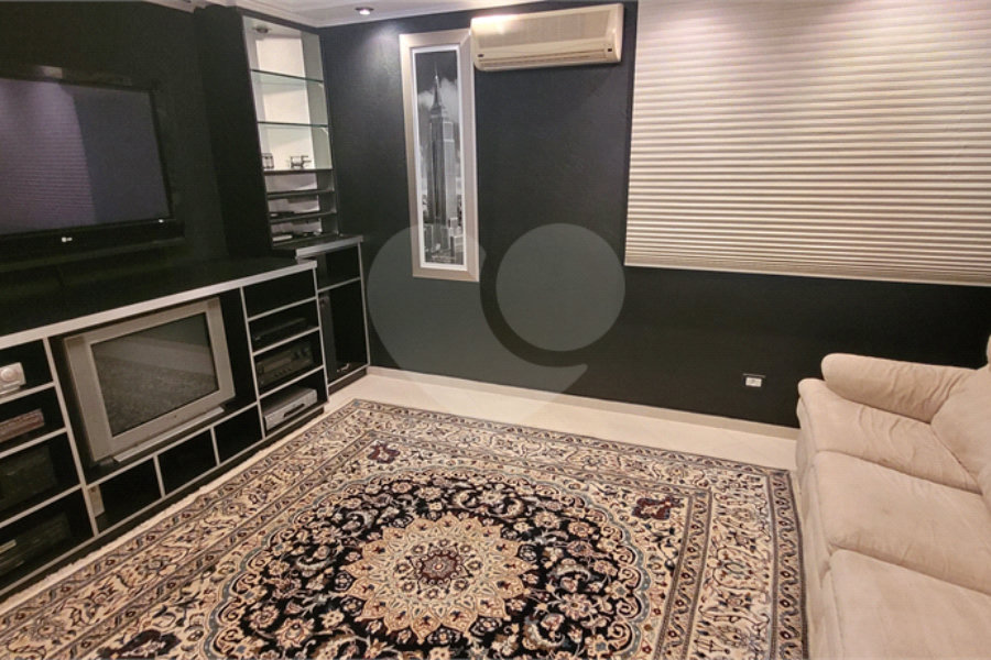 Sobrado de alto padrão com piscina e sauna no Jardim França