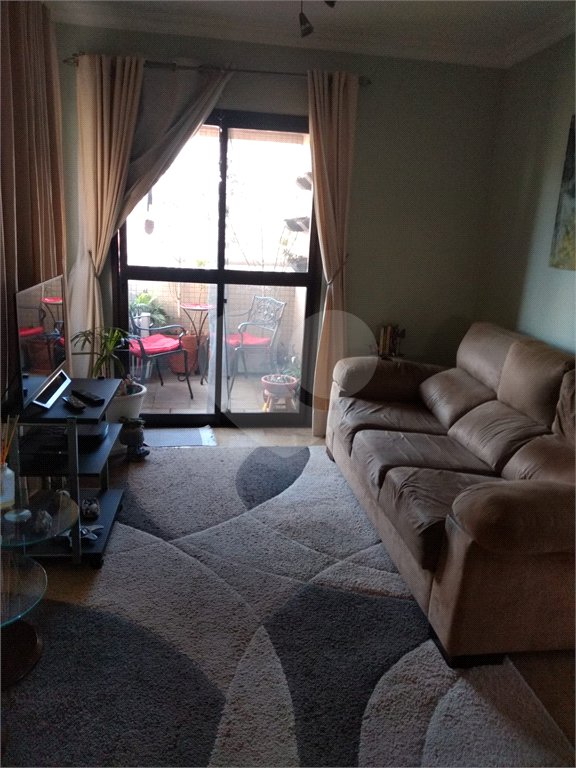 Apartamento à venda com 3 quartos, sendo 1 suíte,  em Vila Romana, São Paulo, SP