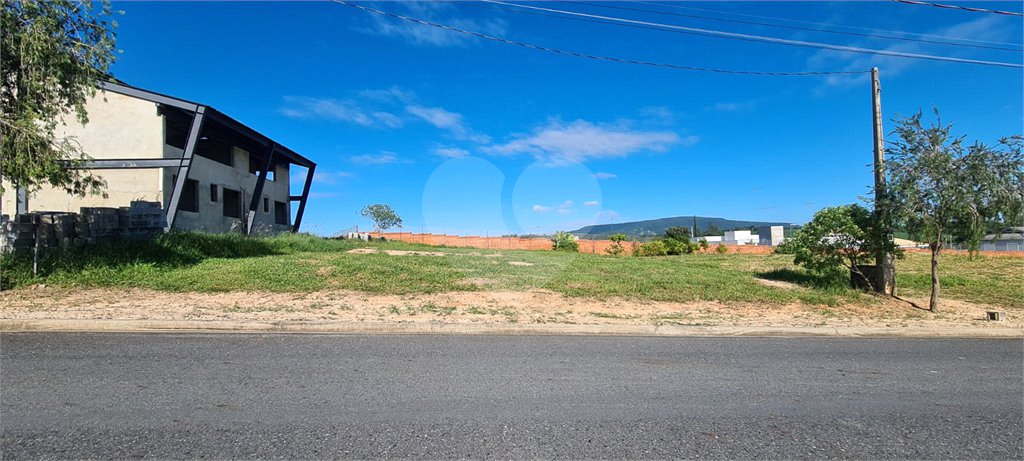 Terreno à venda no condomínio Village Ipanema 2, Araçoiaba da Serra - SP