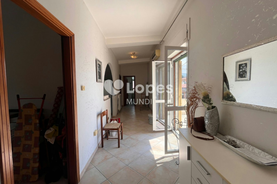 Apartamento com 2 quartos à venda em San Lucido, Itália – Vista para o mar e perto da praia