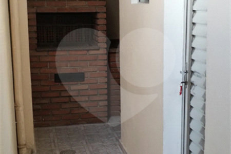 Sobrado à venda com 4 quartos, sendo 1 suíte, em Vila Nivi, São Paulo, SP