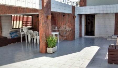 Apartamento à venda com 3 quartos, sendo 1 suíte,  em Parque Enseada, Guarujá, SP