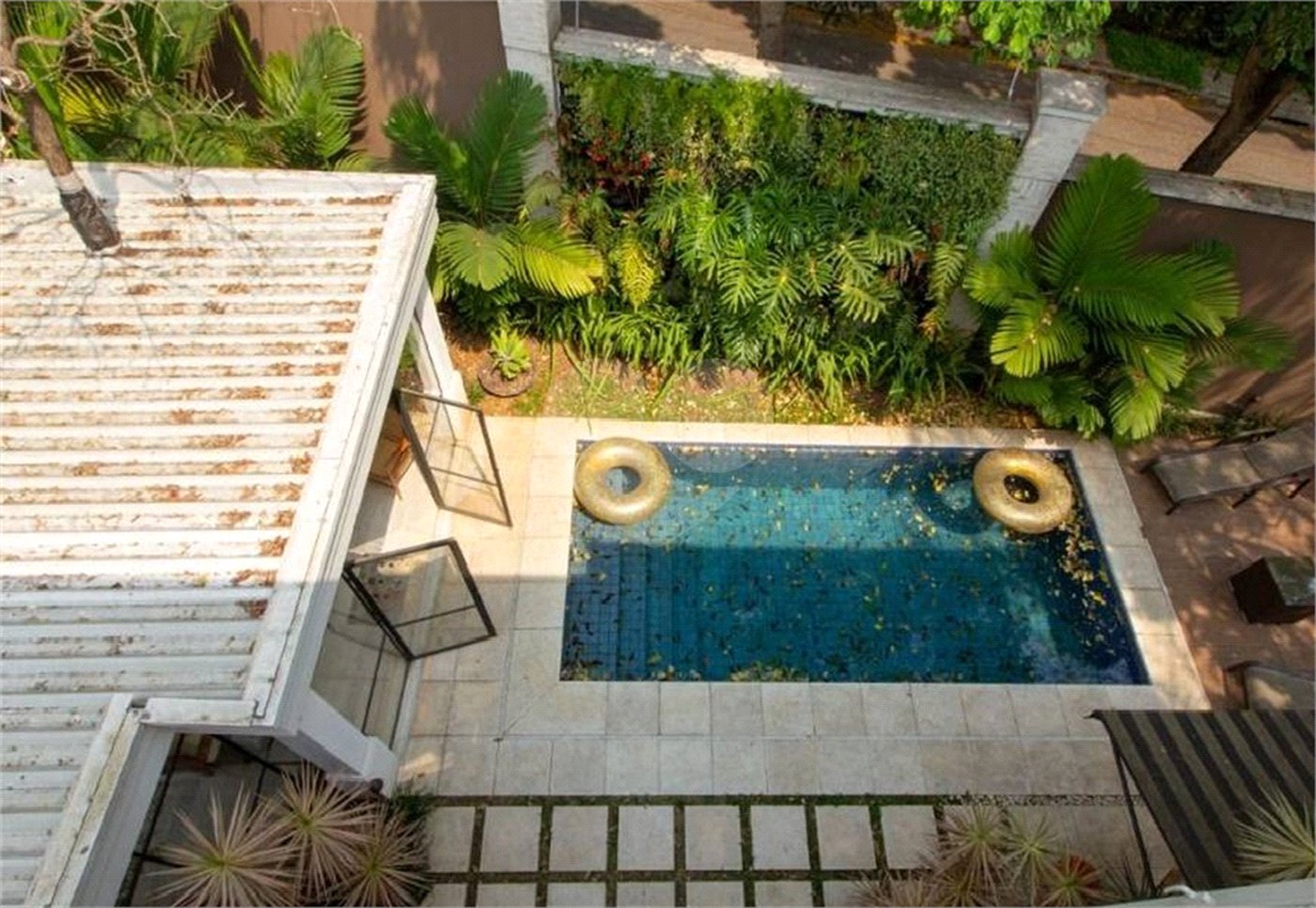 Casa à venda com 4 suítes no condomínio Outeiro, São Paulo - SP