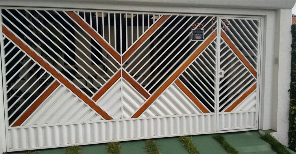 Sobrado à venda com 3 quartos, sendo 1 suíte,  em Jaguaré, São Paulo, SP