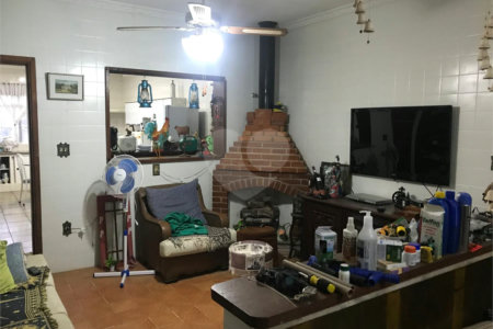Chácara à venda com 4 quartos, sendo 1 suíte,  em Monterrey, Louveira, SP
