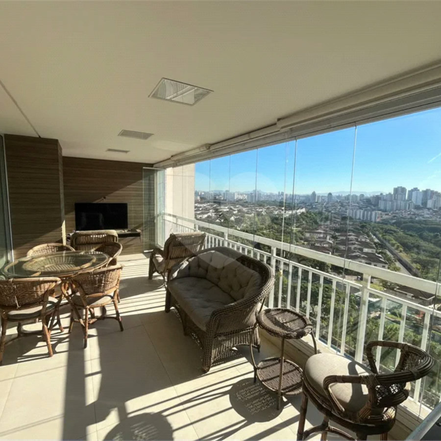 Apartamento à venda com 4 quartos, sendo 2 suítes, em MORUMBI, São Paulo, SP