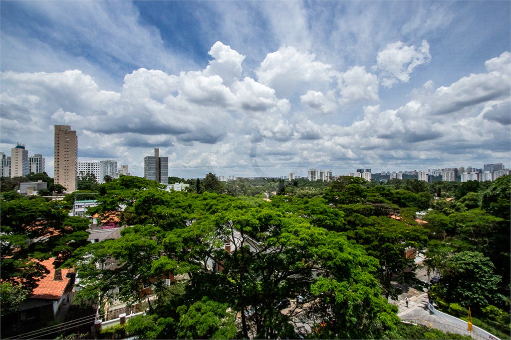 Apartamento à venda com 4 quartos, sendo 1 suíte, em Granja Julieta, São Paulo, SP
