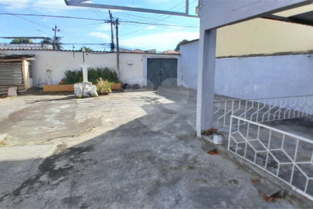Casa à venda com 2 quartos, sendo 1 suíte, em Bangu, Rio de Janeiro, RJ