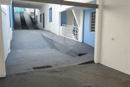 Casa para alugar com 5 quartos, sendo 1 suíte, em Vila Ipojuca, São Paulo, SP