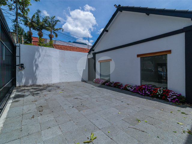 Casa Térrea à venda com 3 quartos, sendo 1 suíte,  em Santo Amaro, São Paulo, SP