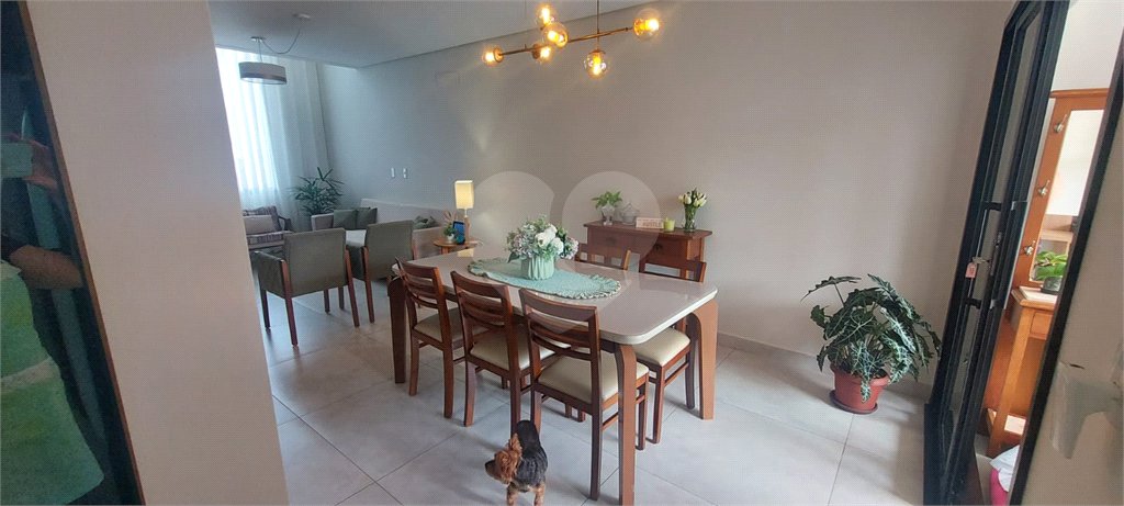 Casa à venda com 3 suítes no condomínio Villaggio Maranello, Vinhedo - SP