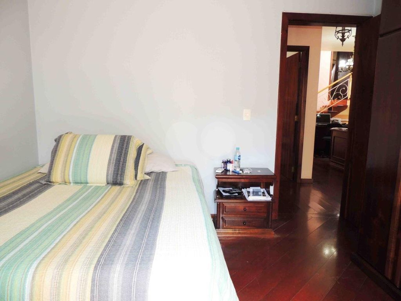 Sobrado à venda com 4 quartos, sendo 2 suítes, em Jardim Prudência, São Paulo, SP
