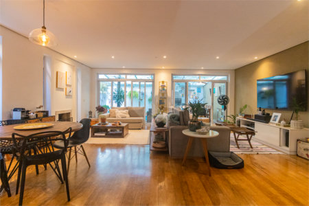 Casa à venda com 4 suítes no condomínio Vila Inglesa, São Paulo - SP