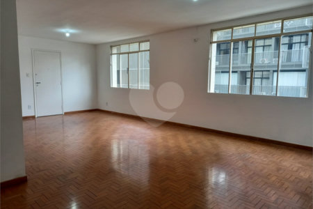 Apartamento à venda com 3 quartos, sendo 1 suíte, em Pinheiros, São Paulo, SP