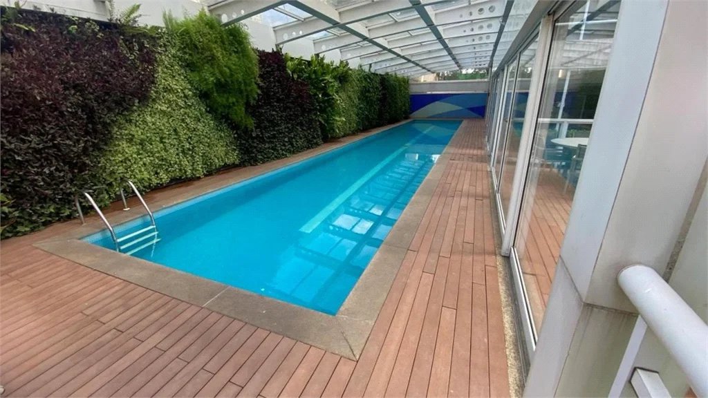 Apartamento à venda com 3 suítes em Vila Romana, São Paulo, SP