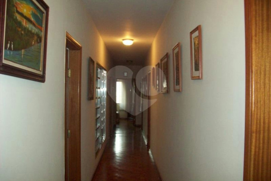 Casa Térrea à venda com 3 quartos, sendo 1 suíte, em Vila Constança, São Paulo, SP