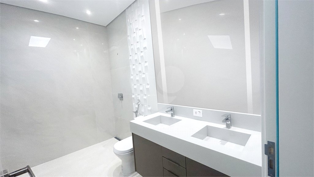 Casa à venda com 3 quartos, sendo 1 suíte, no condomínio Jardim Residencial Dona Maria José, Indaiatuba - SP
