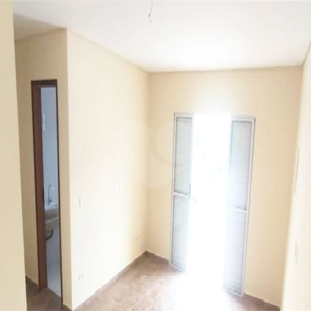 Sobrado à venda com 3 quartos, sendo 1 suíte,  em Cidade São Francisco, São Paulo, SP