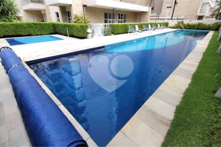 Apartamento à venda com 3 suítes em Lapa, São Paulo, SP