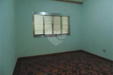 Casa Térrea à venda com 3 quartos, sendo 1 suíte,  em Parque Jabaquara, São Paulo, SP