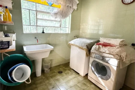 Casa/Chácara em Condomínio Fechado — Completa e com Lazer Exclusivo
