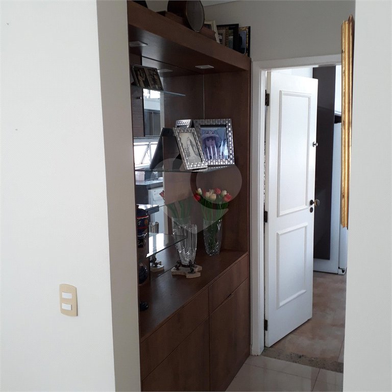 Apartamento à venda com 3 quartos, sendo 2 suítes, em Campo Belo, São Paulo, SP