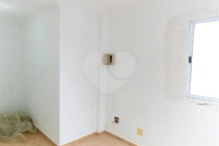Casa à venda com 4 quartos, sendo 2 suítes, em Vila Buenos Aires, São Paulo, SP