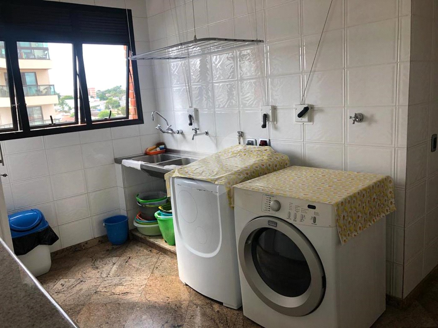Apartamento à venda com 4 suítes em Vila Oliveira, Mogi das Cruzes, SP