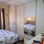 Sobrado à venda com 4 quartos, sendo 2 suítes, em Jardim Modelo, Suzano, SP