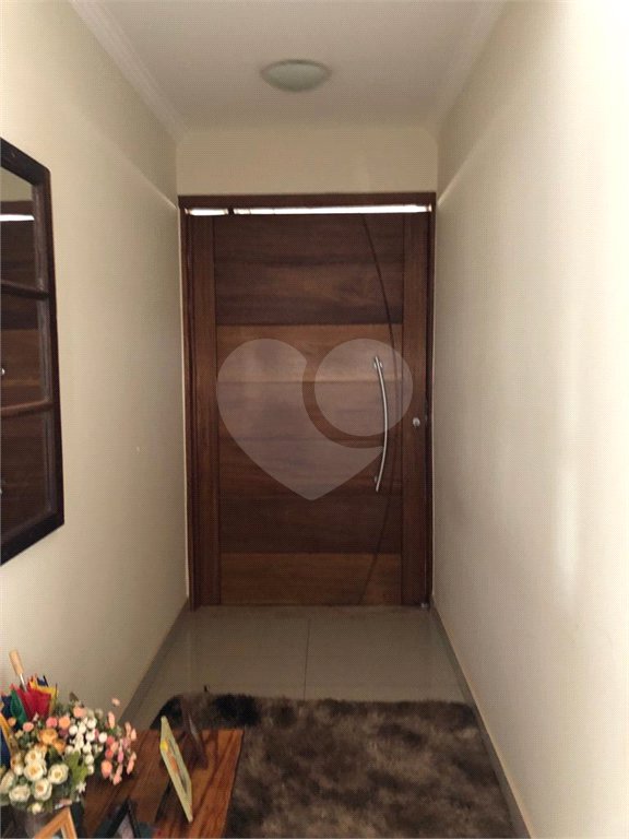 Casa à venda com 5 quartos, sendo 2 suítes, no condomínio Terras de Santa Izabel, Salto - SP