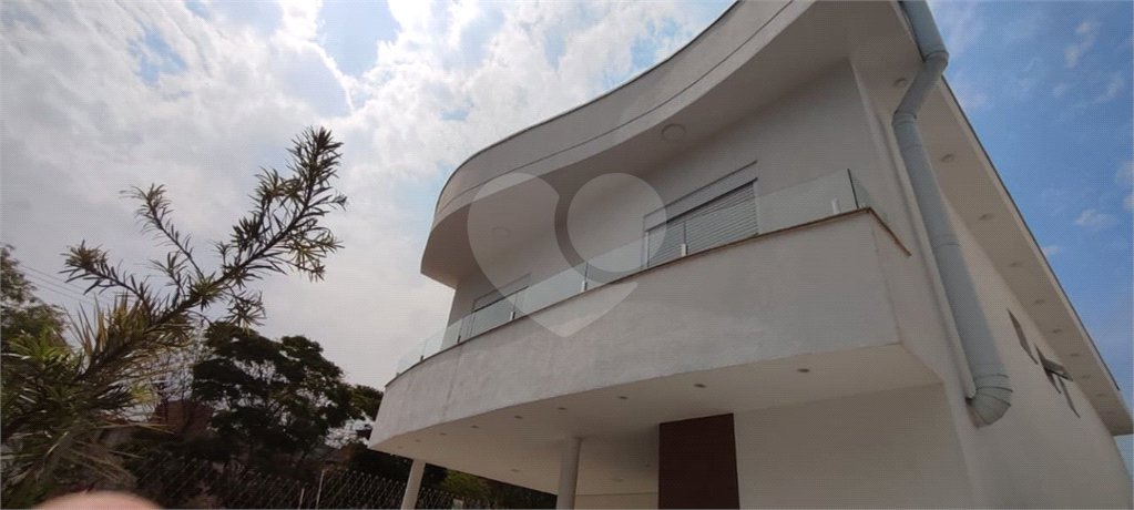 Casa à venda com 3 suítes no condomínio Bella Cittá - Villaggio II, Mogi das Cruzes - SP