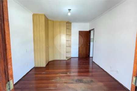 Casa à venda com 3 quartos, sendo 1 suíte, em Jardim Pires de Mello, Sorocaba, SP