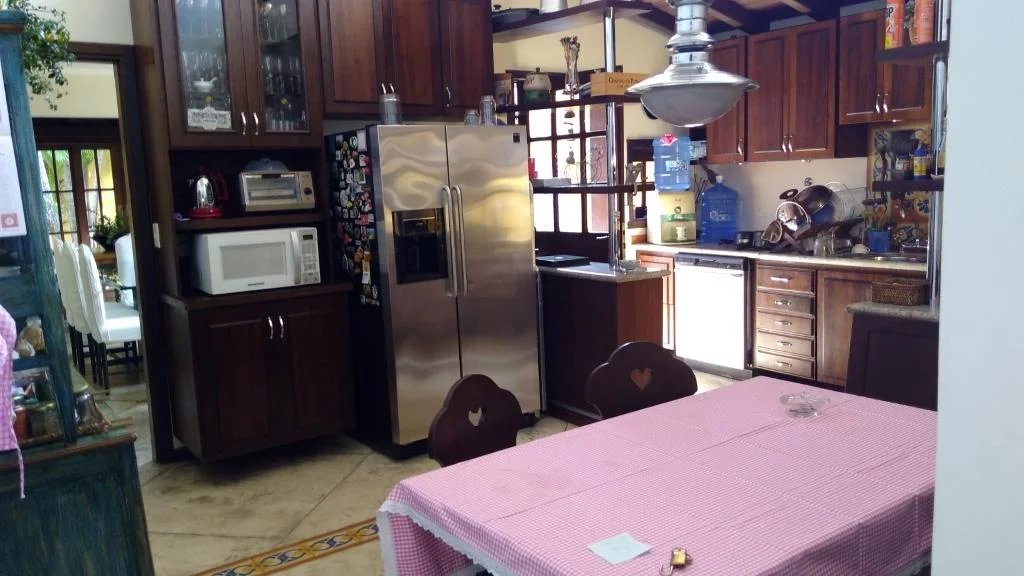 Casa à venda ou para alugar com 4 quartos, sendo 3 suítes, em Lapa, São Paulo, SP
