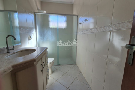 Casa à venda com 3 quartos, sendo 1 suíte, em Retiro das Fontes, Atibaia, SP