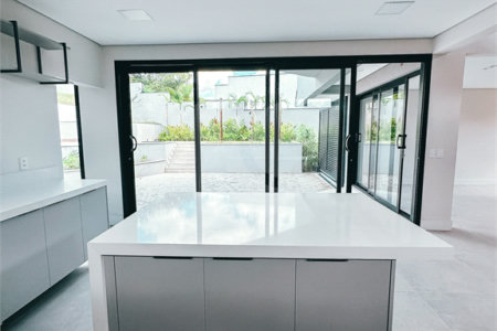 Casa à venda com 4 suítes no condomínio Fazenda Jequitibá, Sorocaba - SP