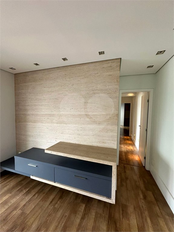 Apartamento à venda com 3 quartos, sendo 1 suíte, em Brooklin Paulista, São Paulo, SP