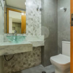 Casa à venda com 3 quartos, sendo 2 suítes,  no condomínio Sagres, São Paulo - SP