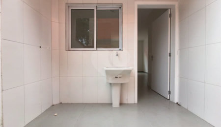 Apartamento à venda com 2 quartos em Indaiá, Bertioga, SP