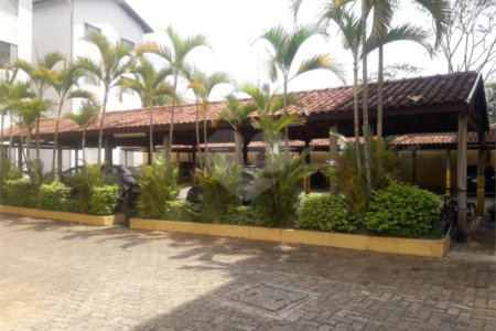 Apartamento no Condomínio Residencial Mazo