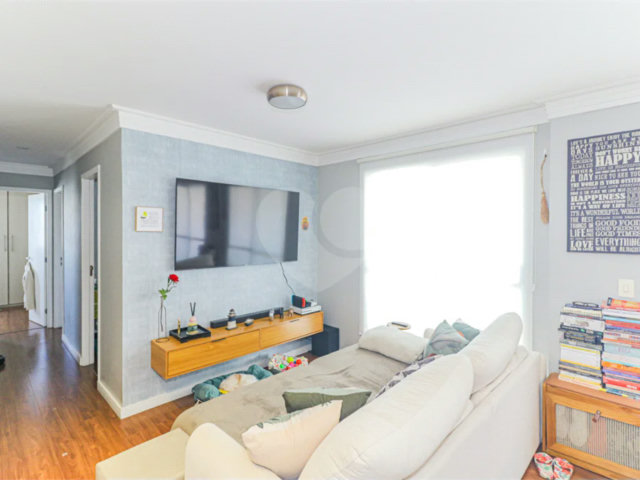Apartamento à venda com 3 quartos, sendo 1 suíte,  em Alto da Boa Vista, São Paulo, SP
