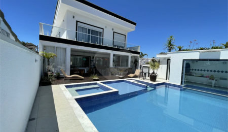 Casa à venda com 6 suítes em Morada da Praia, Bertioga, SP