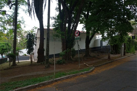 Casa Térrea à venda ou para alugar com 3 quartos, sendo 1 suíte,  em Caxingui, São Paulo, SP