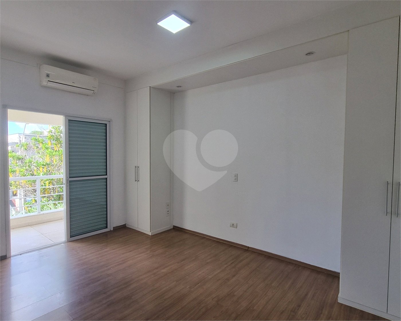Casa à venda com 4 suítes no condomínio Mont Blanc, Sorocaba - SP