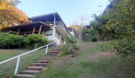 Casa à venda ou para alugar com 4 quartos, sendo 2 suítes,  em Serra da Cantareira, Mairiporã, SP