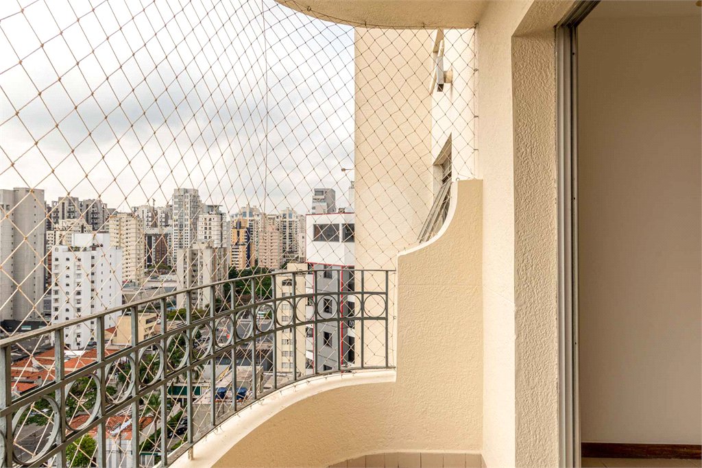 Cobertura à venda com 3 quartos, sendo 2 suítes, em Indianópolis, São Paulo, SP