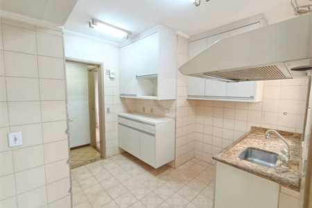 Apartamento à venda com 3 quartos, sendo 1 suíte, no Centro, Ribeirão Preto, SP